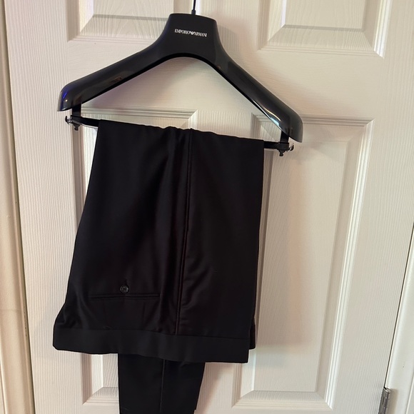 Men’s emporio Armani tuxedo - Picture 2 of 4